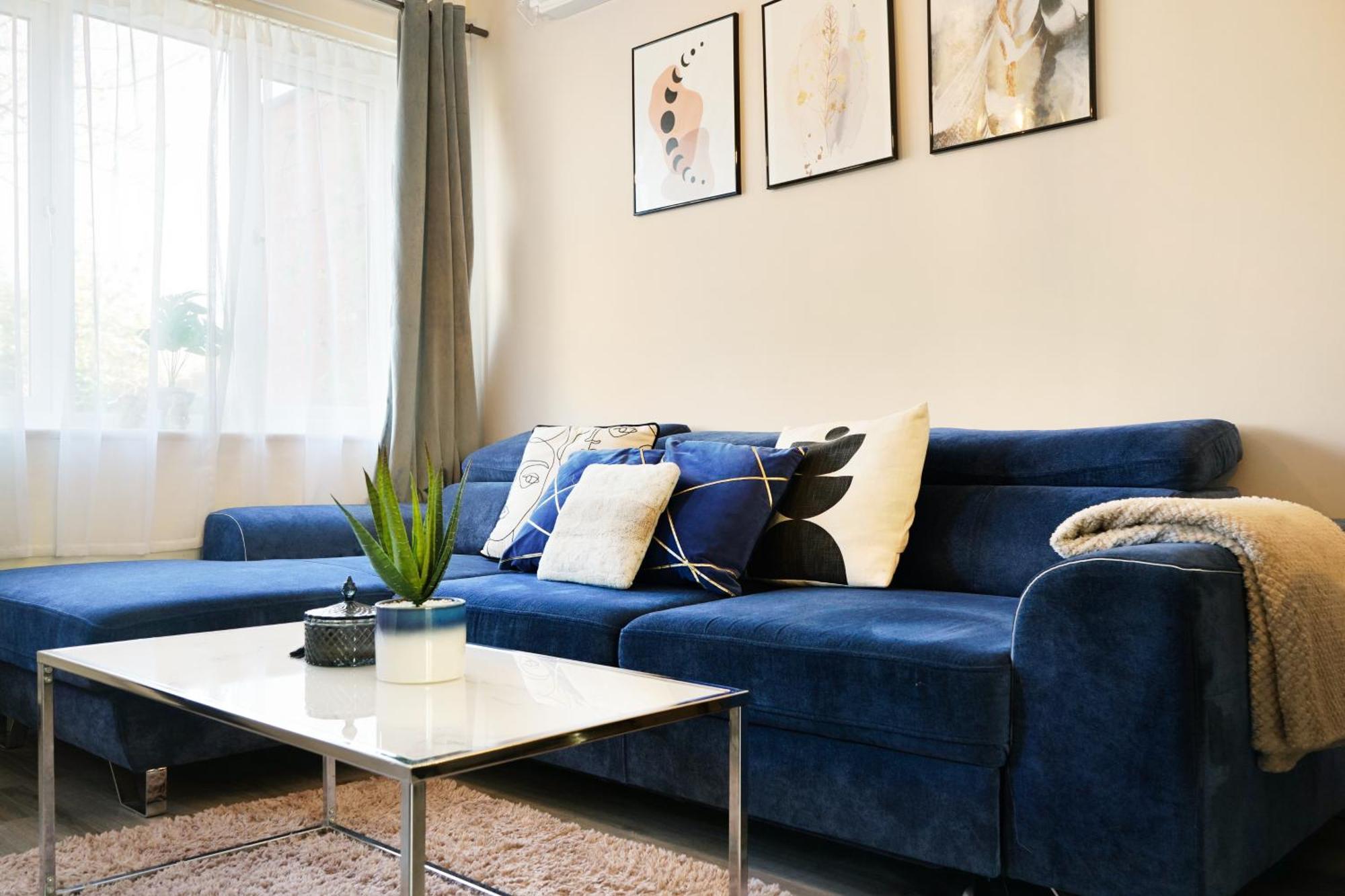 Cosy Corner In Aylesbury Near Stoke Mandeville Hospital & Town Centre With Private Parking エクステリア 写真